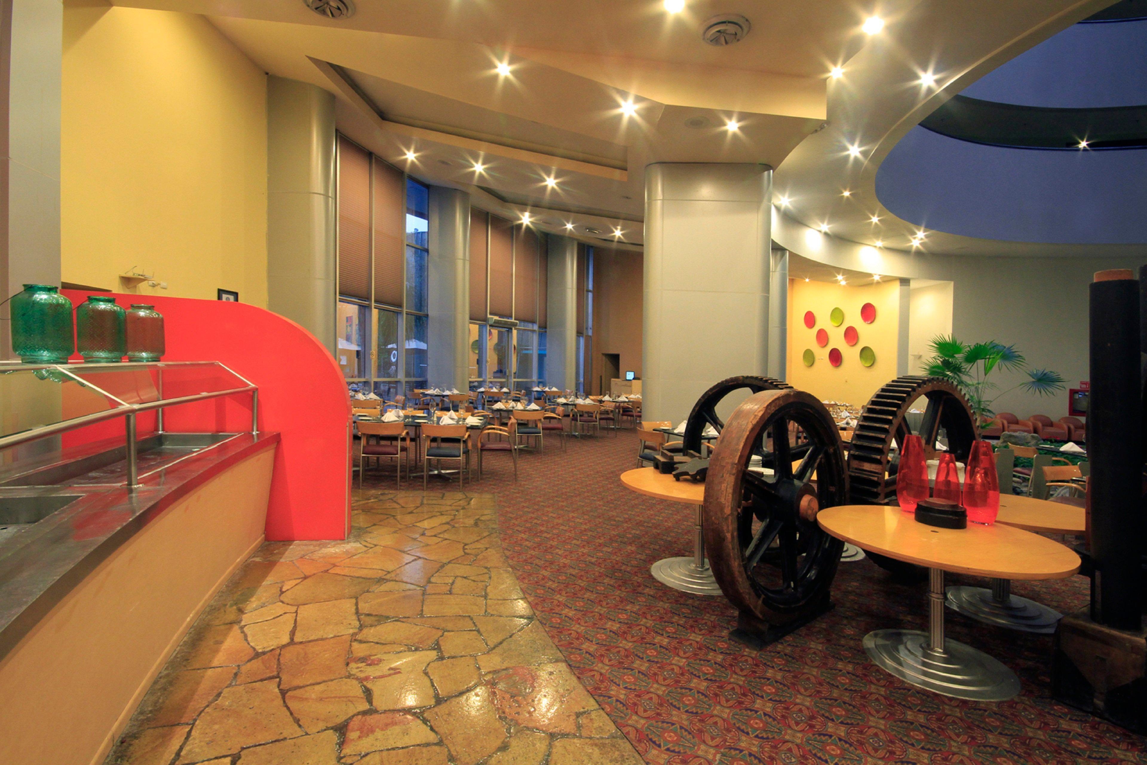 ホリデイ イン モンテレイ パルケ フンディドーラ モンテレー エクステリア 写真 The restaurant
