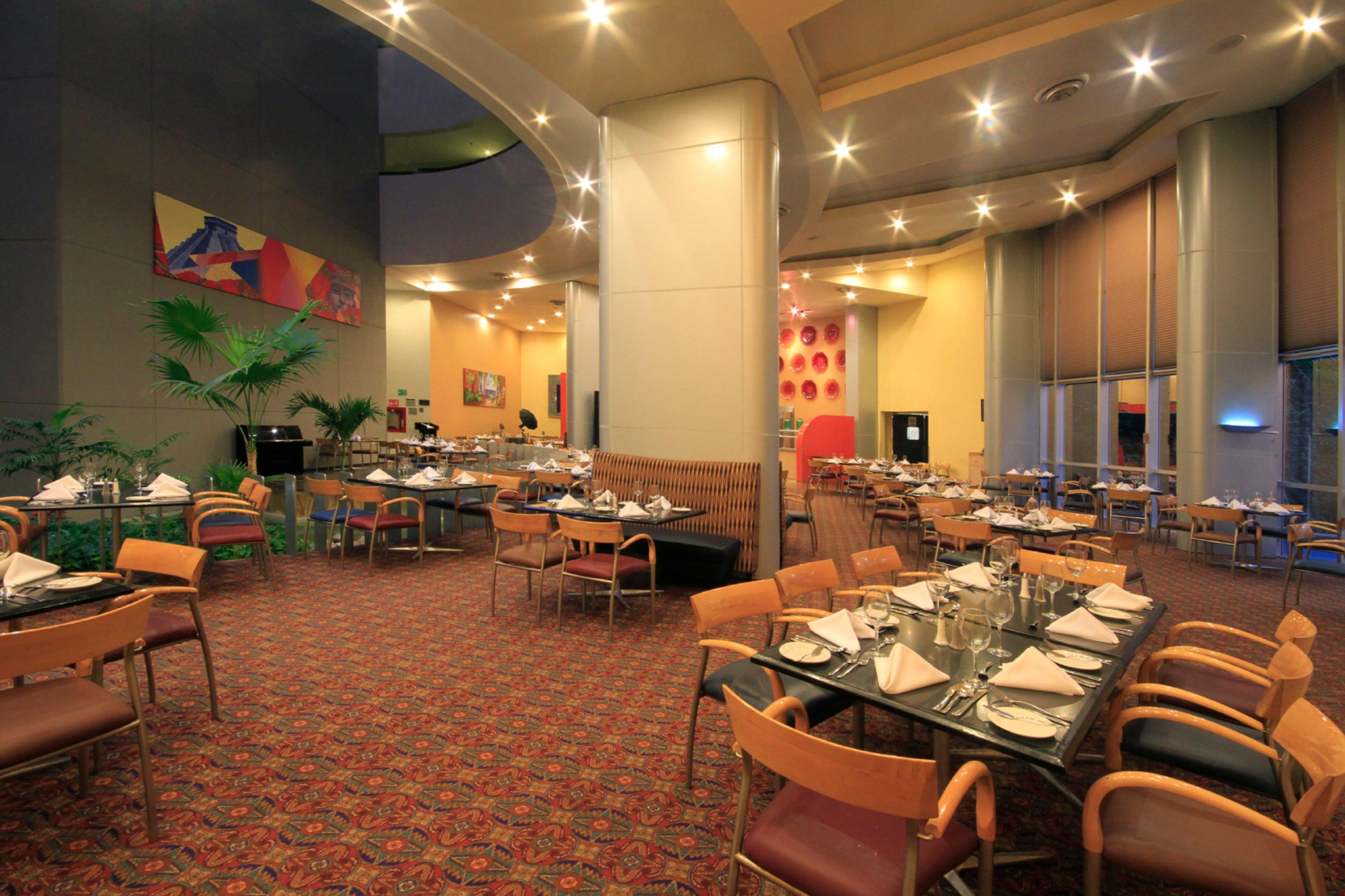 ホリデイ イン モンテレイ パルケ フンディドーラ モンテレー エクステリア 写真 The restaurant